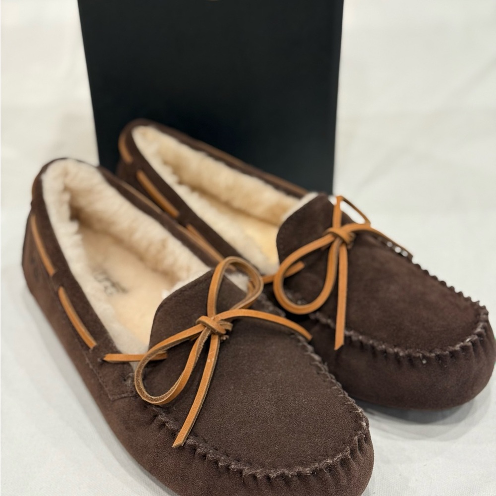 UGG Men's Olsen Color Espresso Size:8 Store Display (Minor Discoloration)